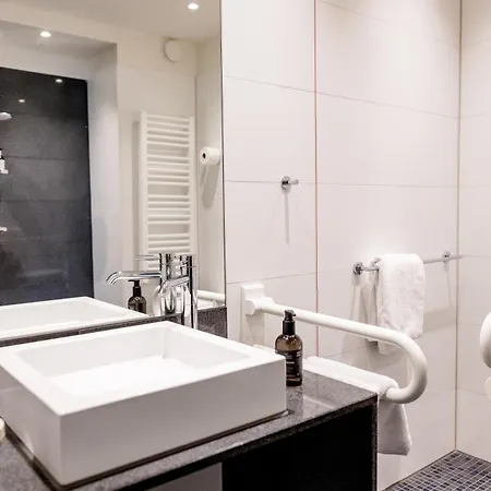 One Stuttgart-mitte Hotel 3*