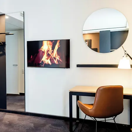 Hotel One Stuttgart-mitte 3*