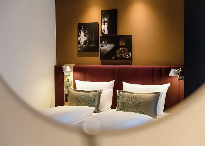 One Stuttgart-mitte 3*