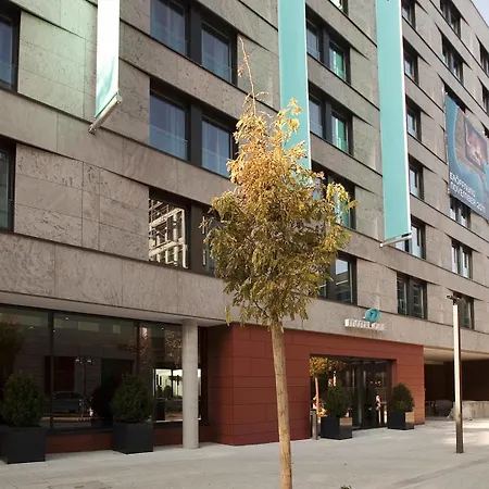 Hotel One Stuttgart-mitte 3*